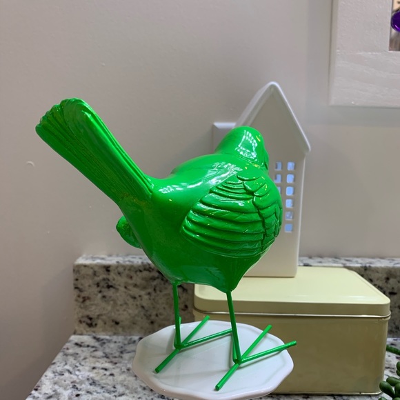 Bright green wire feet bird - Picture 4 of 4